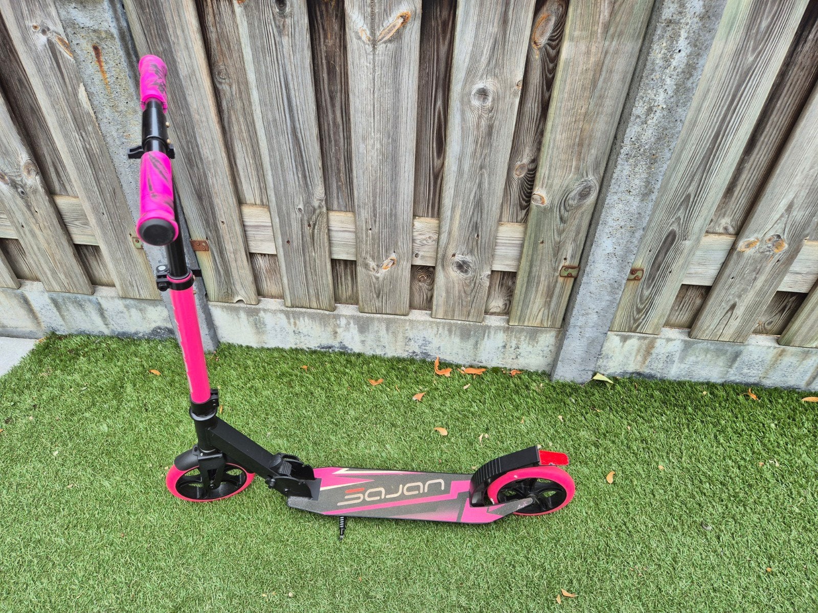 aluminium step grote wielen 18cm roze, Fietsen en Brommers, Steps, Ophalen, Zo goed als nieuw, Gewone step