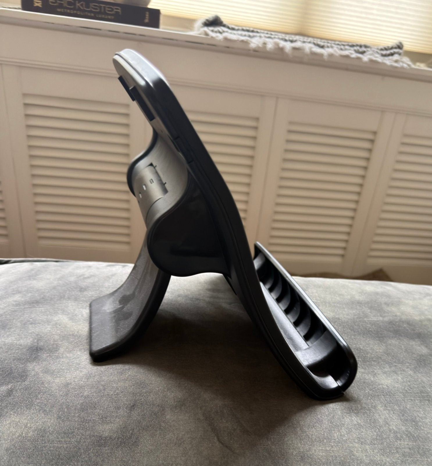 Ewent laptop standaard, Ophalen of Verzenden, Zo goed als nieuw, In diepte verstelbaar