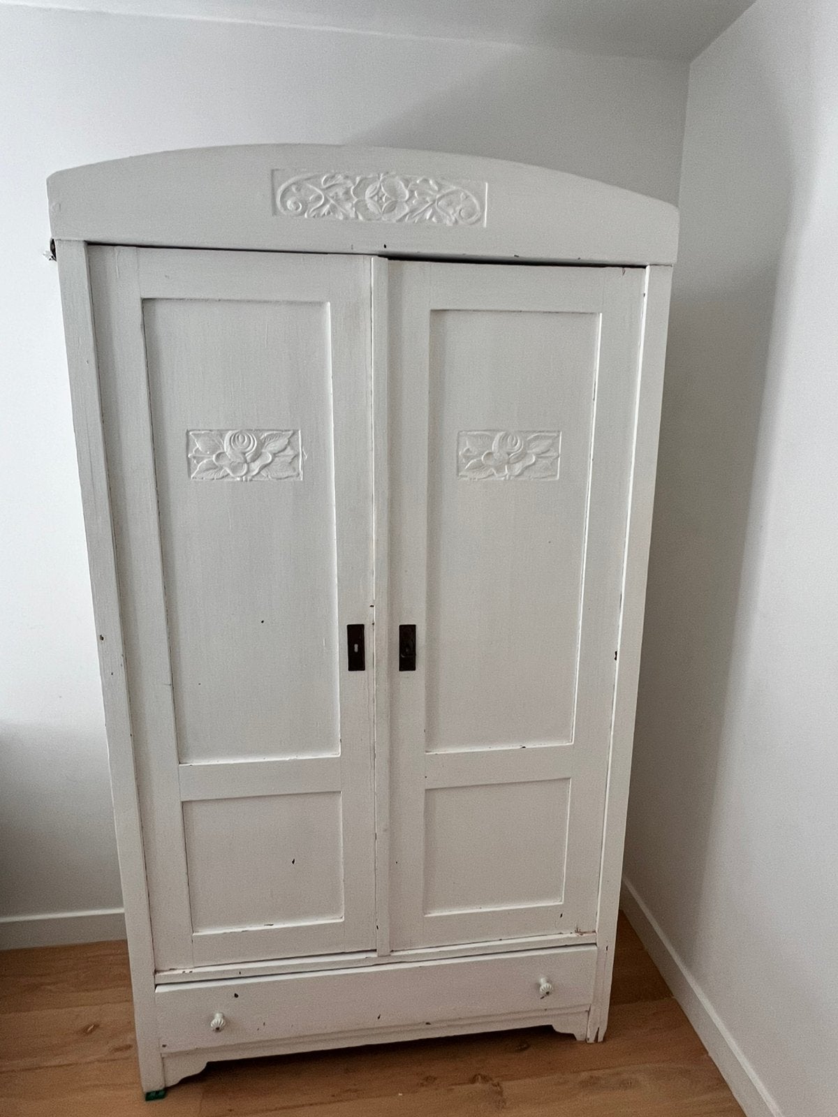 brocante kledingkast, wit, Gebruikt, 100 tot 150 cm, Brocante, maar fris, 150 tot 200 cm