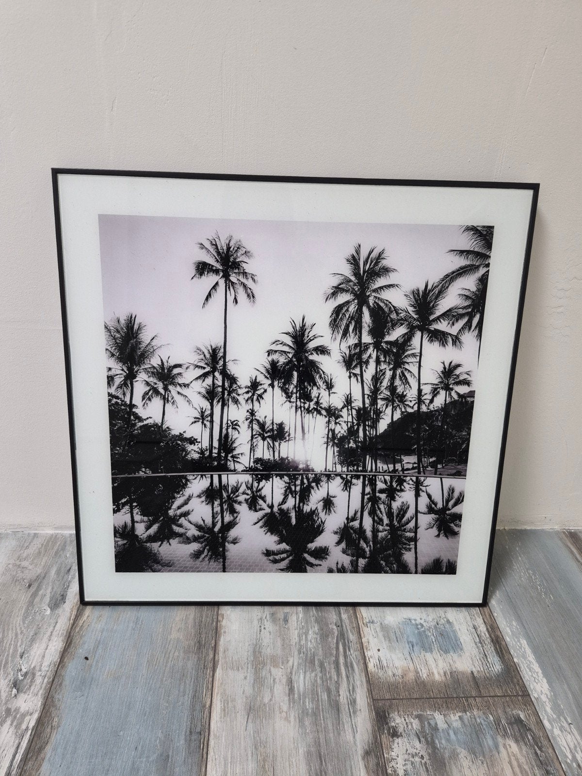 Schilderij met zwart/witte palmbomen, Huis en Inrichting, Woonaccessoires | Schilderijen, Tekeningen en Foto's, Minder dan 50 cm