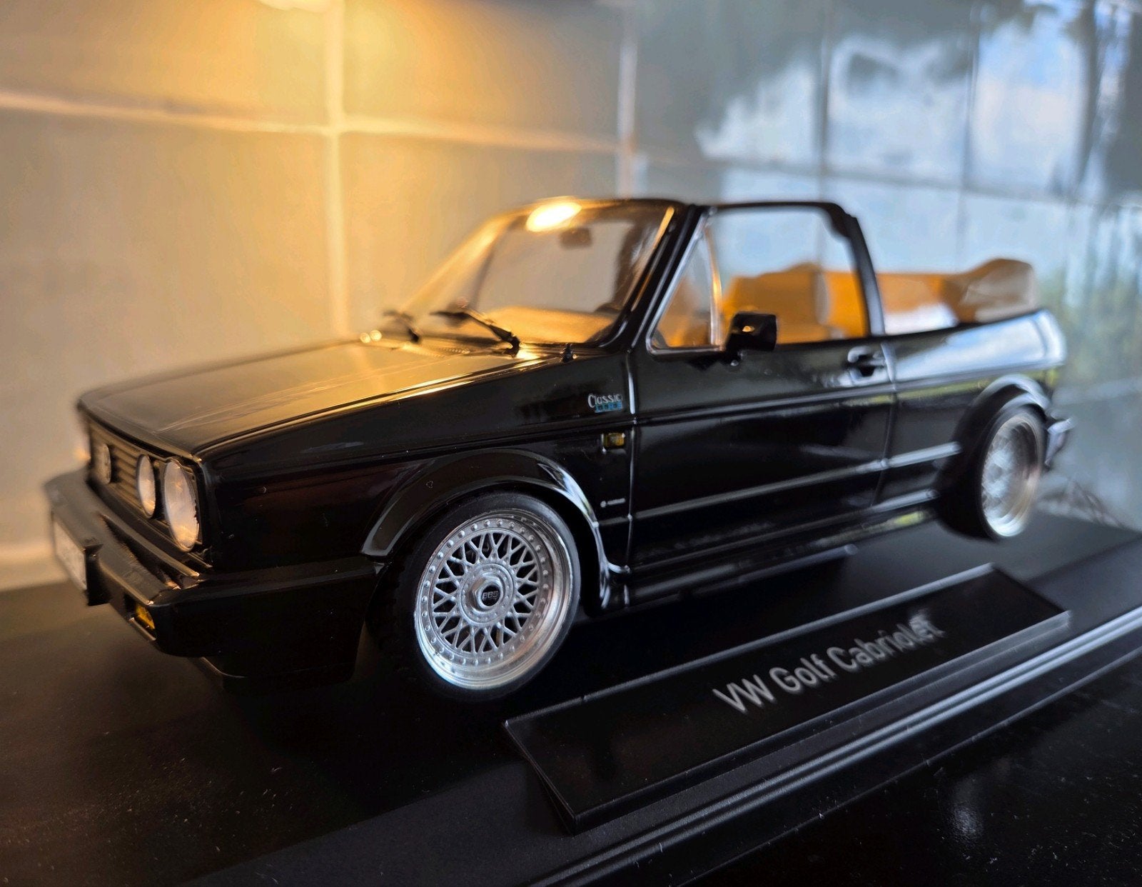 Volkswagen Golf I Cabriolet 1992 Zwart 1:18 Norev, Ophalen of Verzenden, Nieuw, Auto, Norev