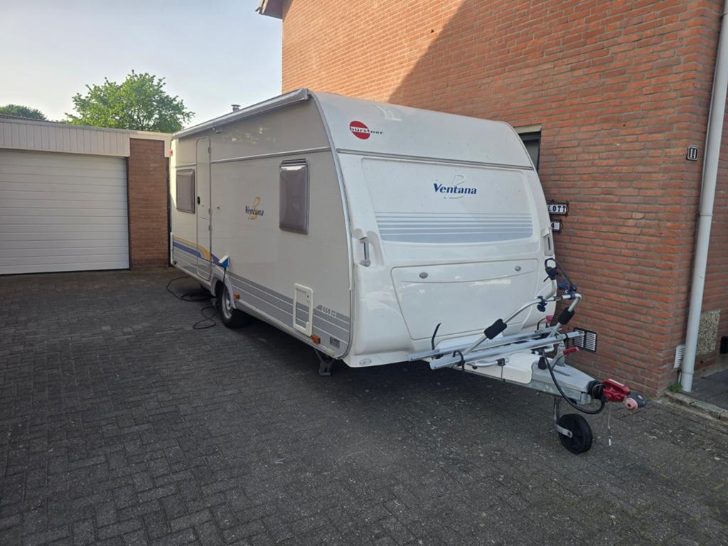 Te koop burstner caravan 460 TS., Rondzit, Frans bed, Particulier, Bürstner