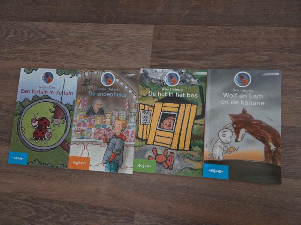 Leesleeuw boeken - 4 leesboeken voor groep 4 lezers, Ophalen of Verzenden, Zo goed als nieuw, Fictie algemeen