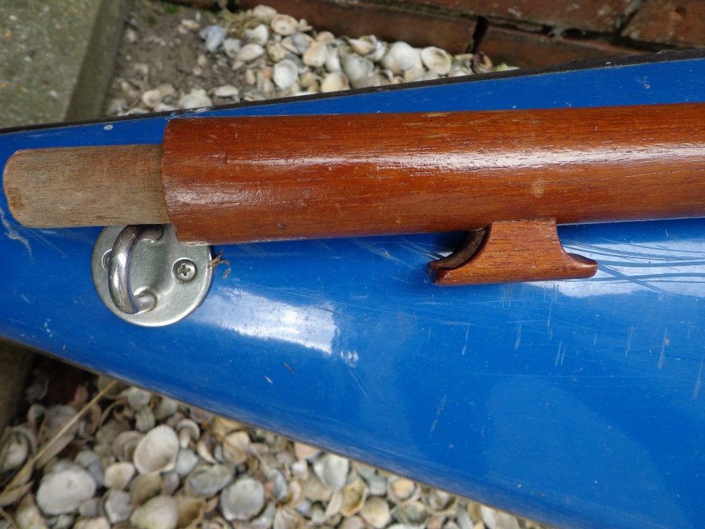 Vlaggenstok sloep hardhout, Ophalen, Gebruikt