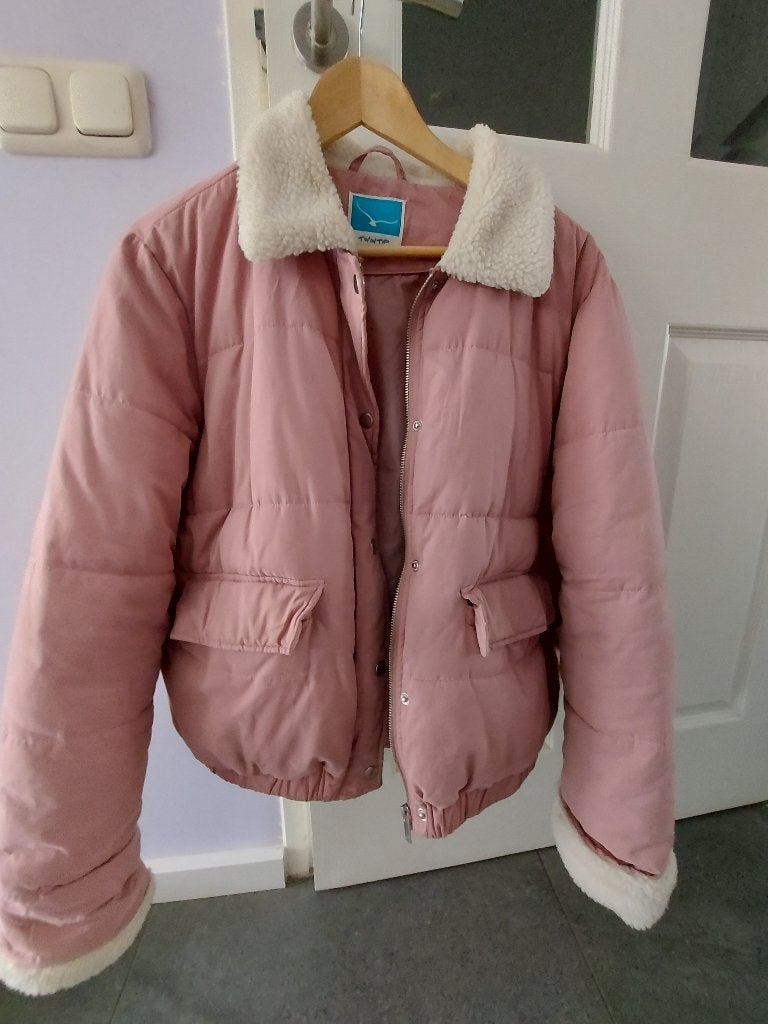 Twintip winterjas mooi!, Ophalen, Zo goed als nieuw, Maat 38/40 (M), Roze