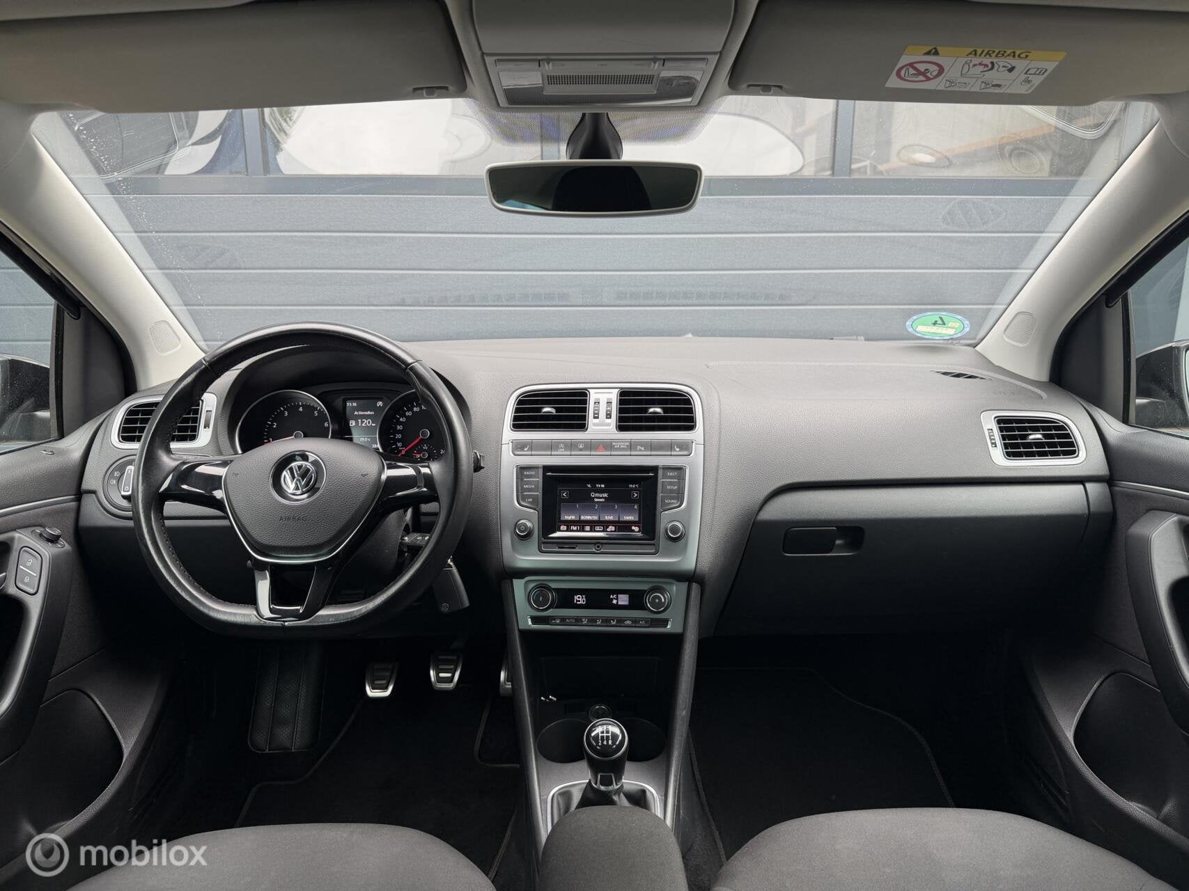 Volkswagen Polo 1.0 MPI Allstar | Cruise | PDC | Airco, Stof, Gebruikt, Zwart, Zwart