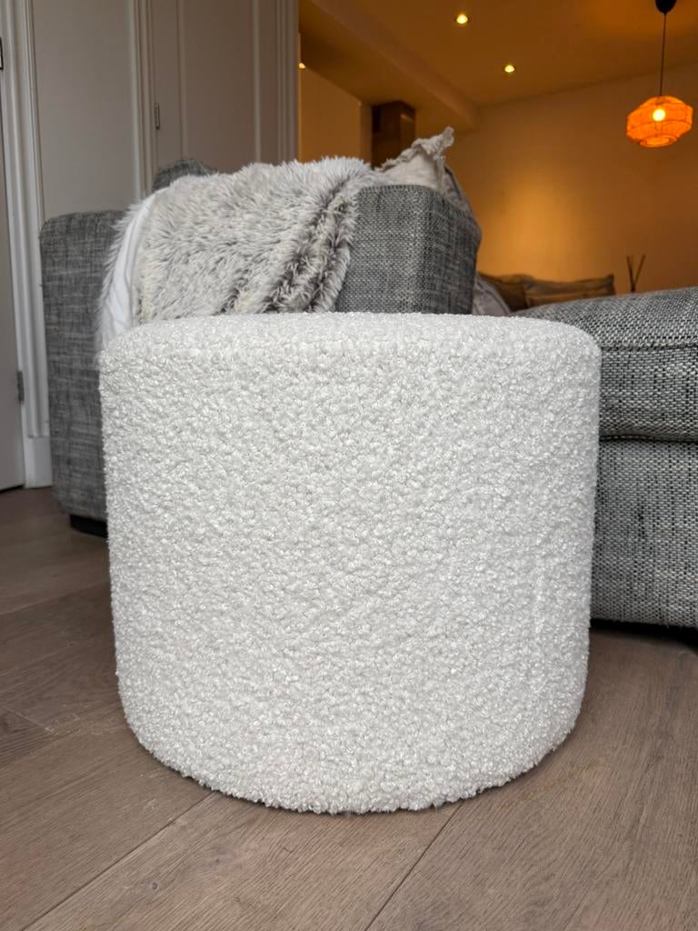 Witte teddy poef van Kwantum, Minder dan 50 cm, Rond, Minder dan 50 cm, Ophalen of Verzenden