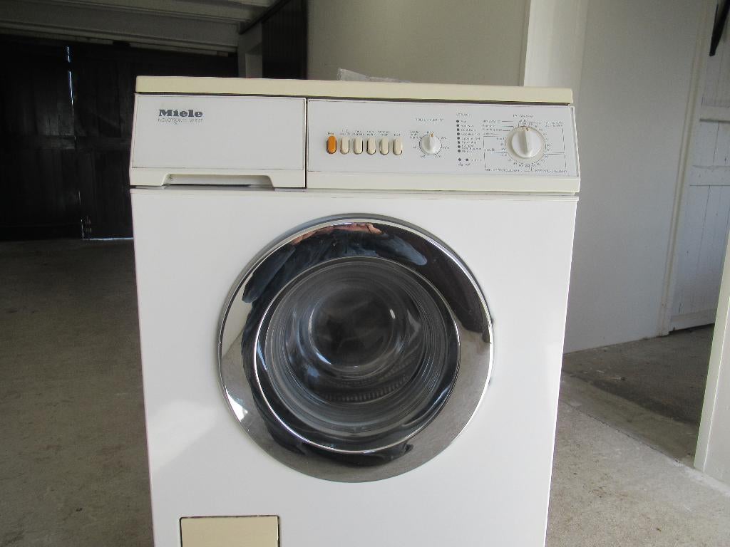 miele wasmachine novotronic werkt nog wel, evt onderdelen, Ophalen, 1200 tot 1600 toeren, Gebruikt, 4 tot 6 kg