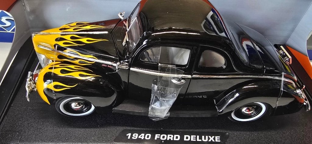 ford deluxe 1940 zwart met vlammen motormax 1:18, Ophalen, Nieuw, Auto, Motormax