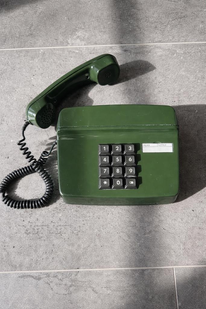 Retro draadtelefoon, Telecommunicatie, Ophalen, Zo goed als nieuw