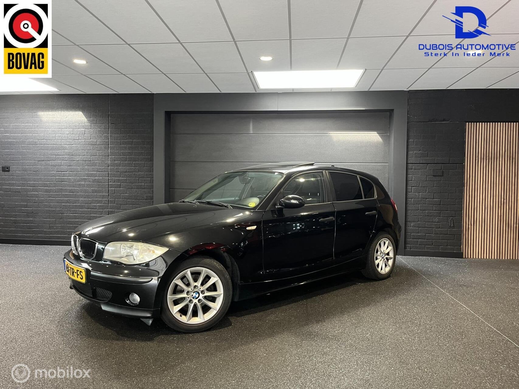 BMW 1-serie 116i| Schuifdak|Airco|NAP|NIEUWE DISTRIBUTIE, Auto's, Achterwielaandrijving, Gebruikt, Huisgarantie, 4 cilinders