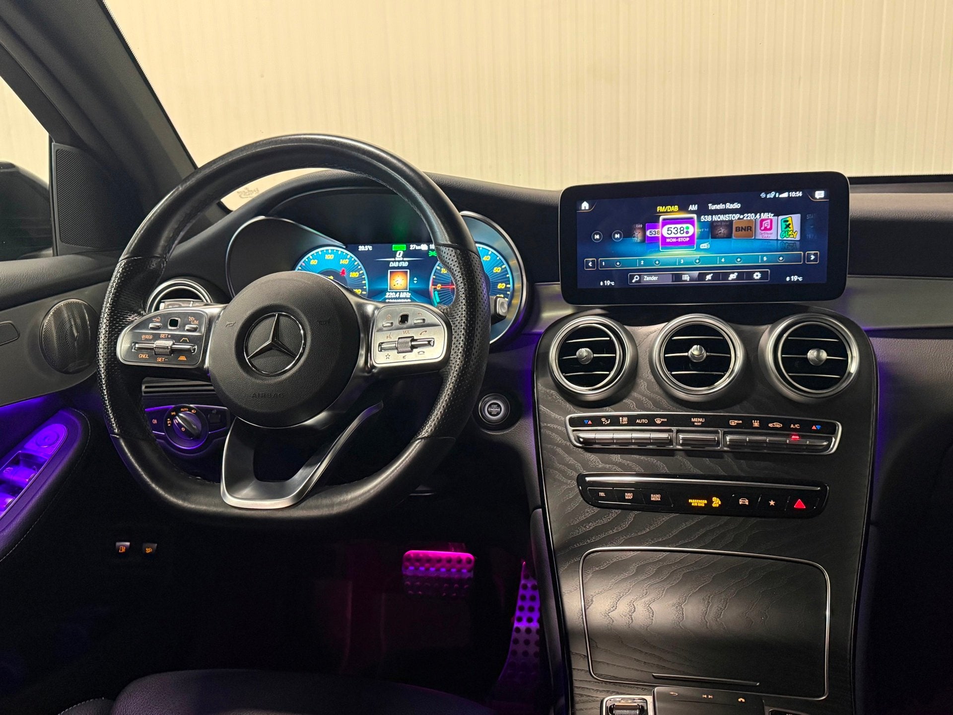 Mercedes-Benz GLC-klasse Coupé 300e 4MATIC AMG | SCHUIF/KAN, Automaat, Gebruikt, Euro 6, 4 cilinders
