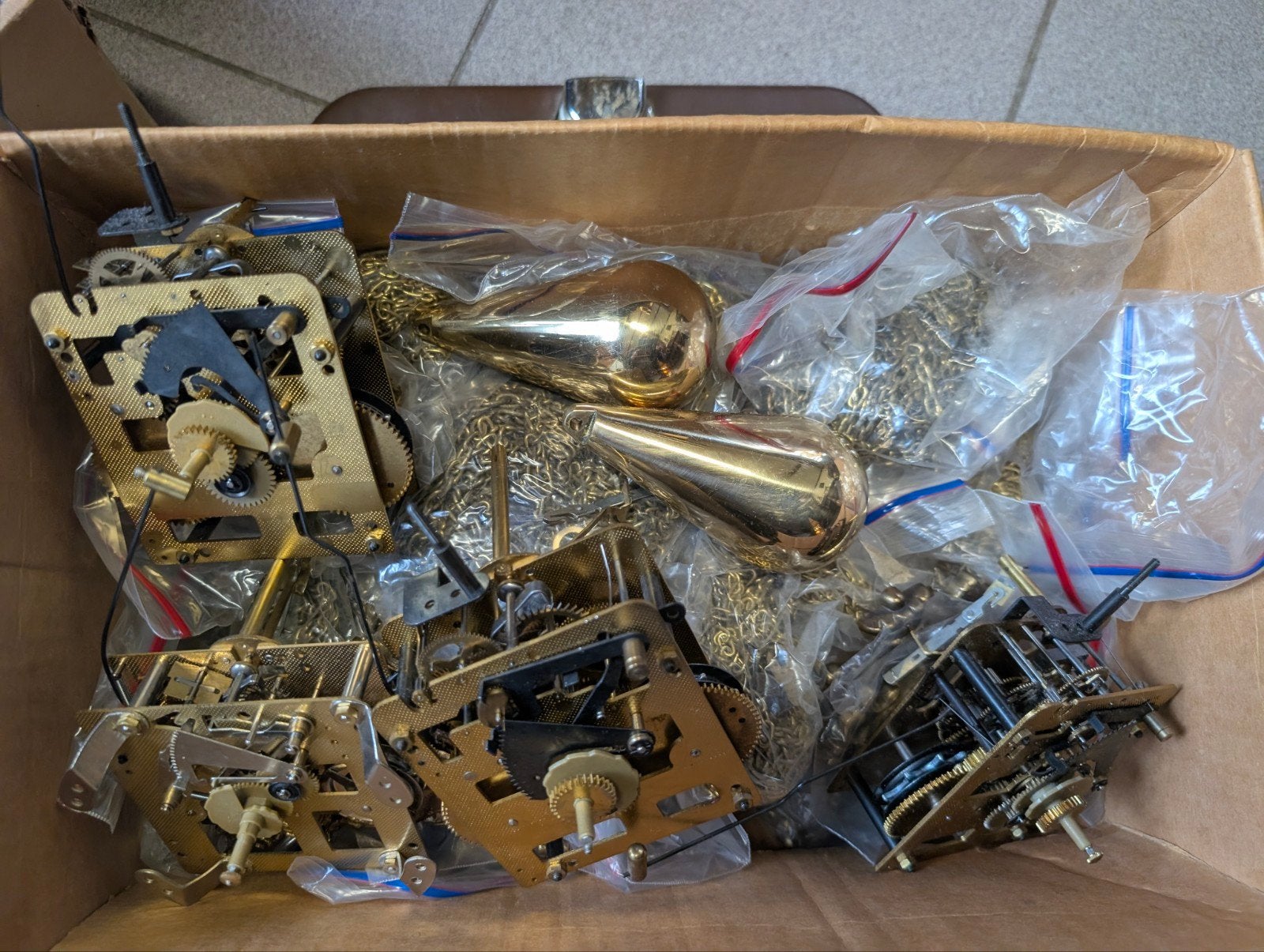25 zakjes met ketting+ onderdelen €65. 10 kg, Antiek en Kunst, Ophalen