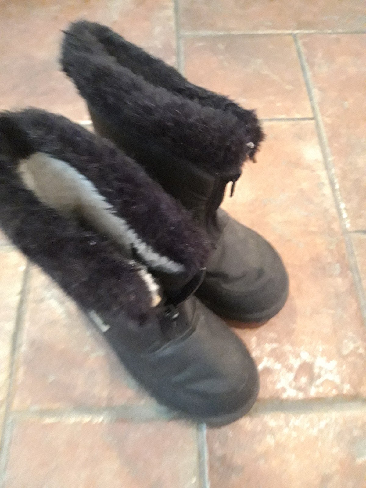 Zwarte snowboots met bont - Maat 30, Jongen of Meisje, Nieuw, Ophalen of Verzenden, Laarzen