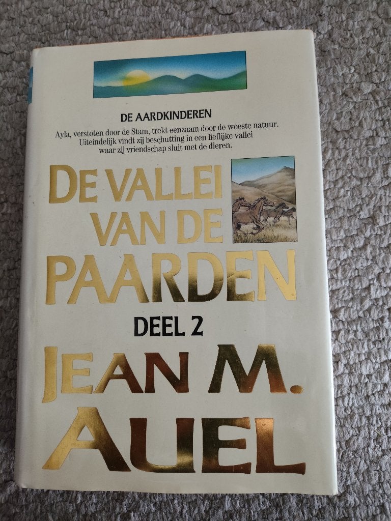 Jean M. Auel Hardcover De Vallei vd Paarden in nette staat, Boeken, Ophalen of Verzenden, Zo goed als nieuw, Jean M. Auel