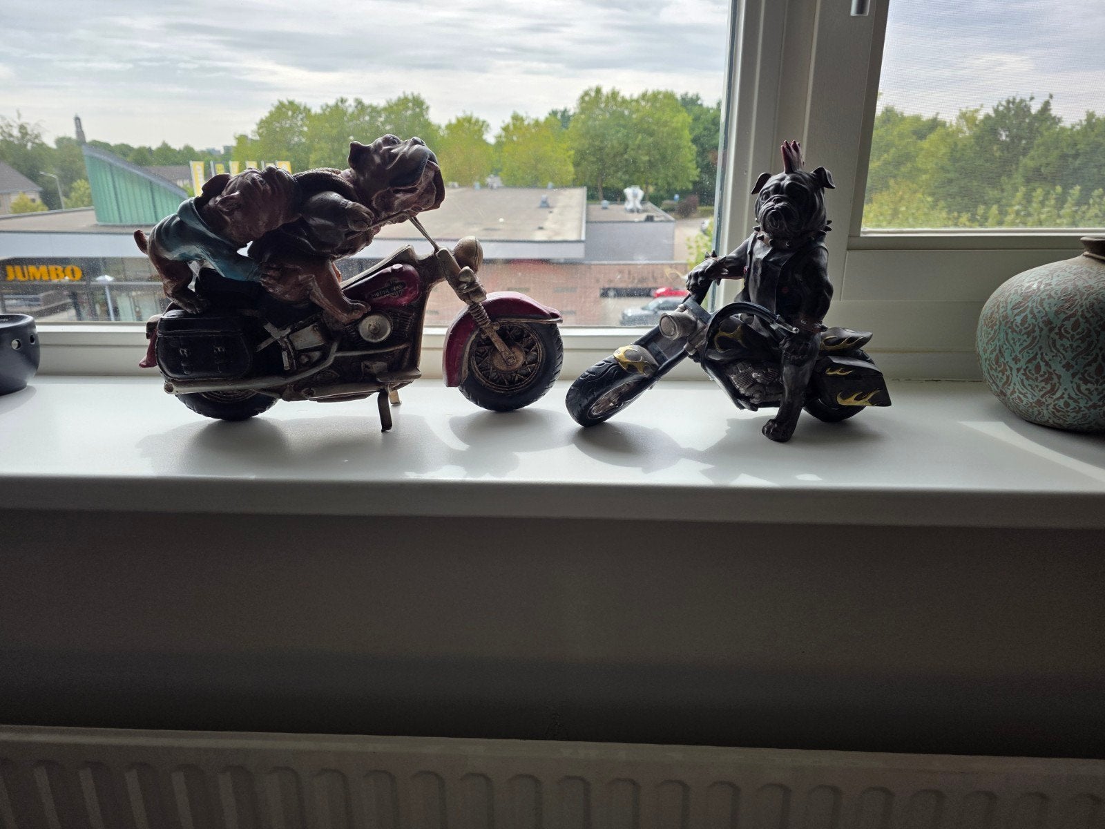Bulldog op Motor Beeldjes - Set van 2, Huis en Inrichting, Ophalen, Gebruikt, Meerkleurig, Overige stijlen