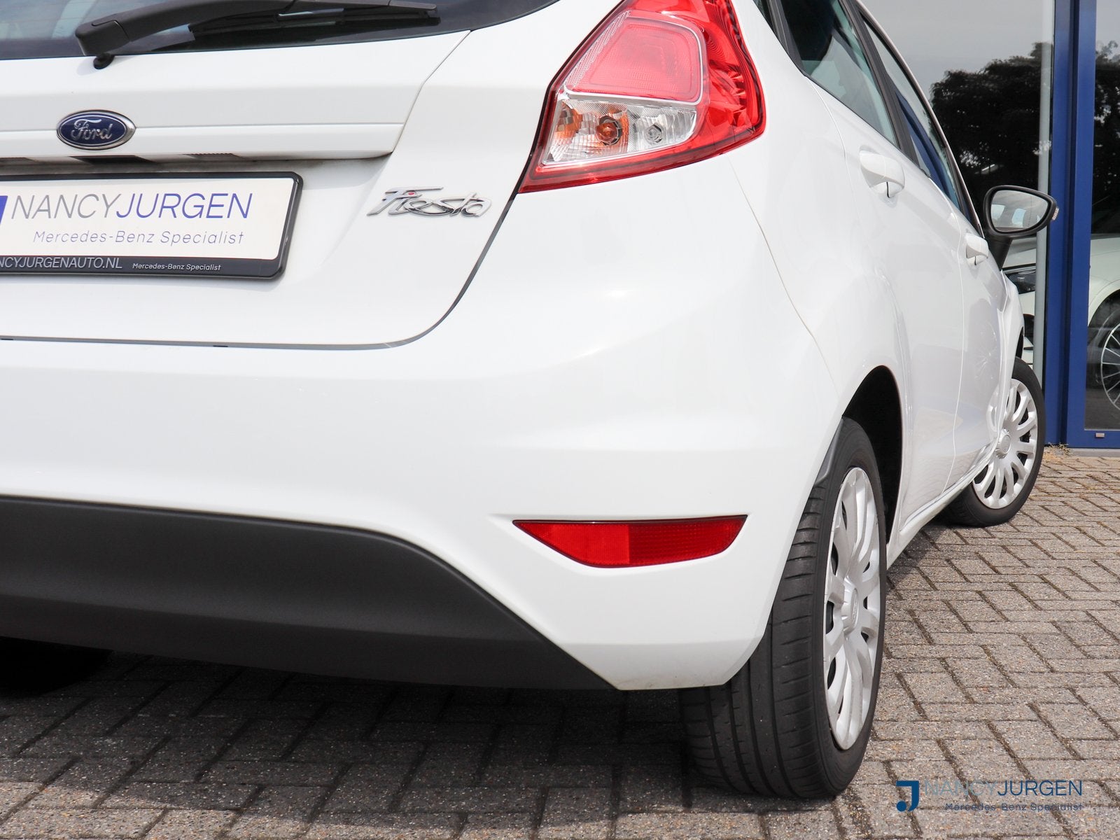 Foto 25 van Ford Fiesta 1.0 Style | Essential | Airco | Navi | Bluetooth