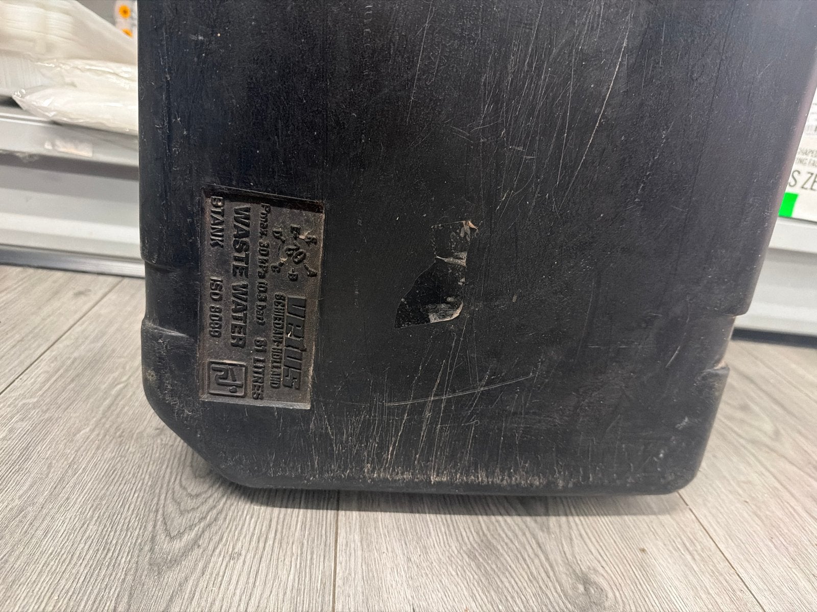 Vetus Vuilwatertank 61 liter - Nieuw met lichte buitenvervui, Ophalen of Verzenden, Nieuw, Kombuis en Sanitair