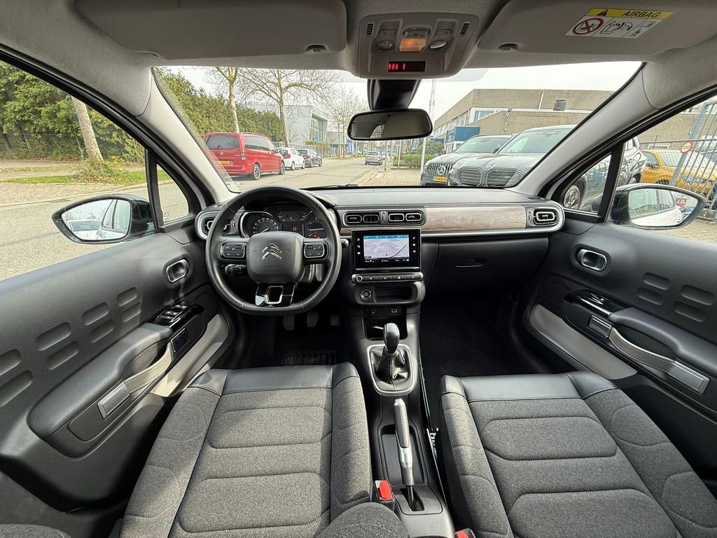 Citroen C3 1.2 PureTech Shine, Navi, Airco Dealer auto, Voorwielaandrijving, 83 pk, 450 kg, Gebruikt