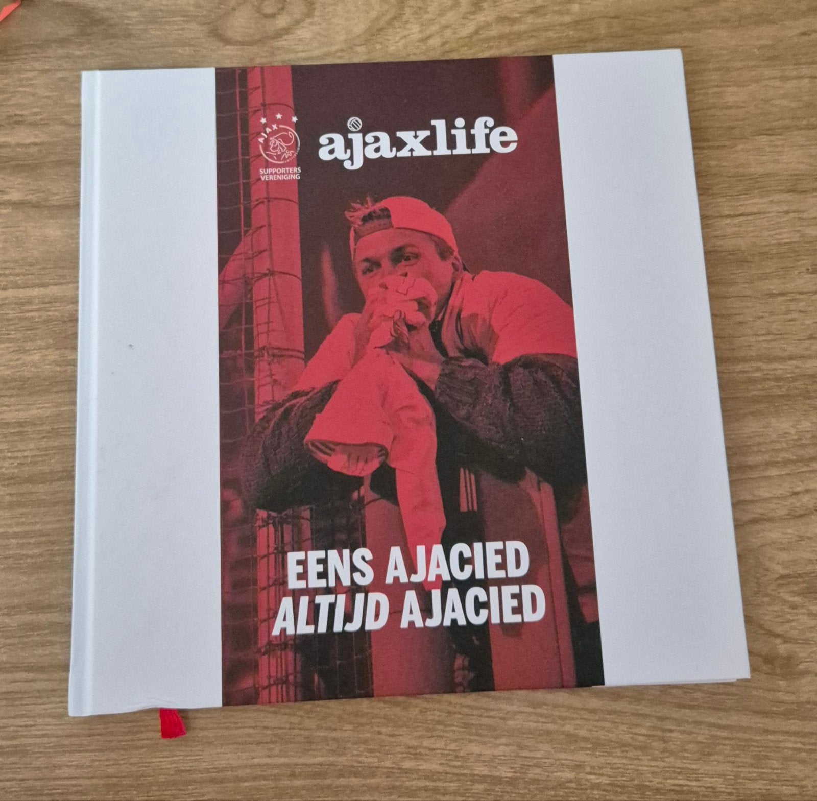 Ajax boek, Verzamelen, Ophalen of Verzenden, Zo goed als nieuw, Ajax