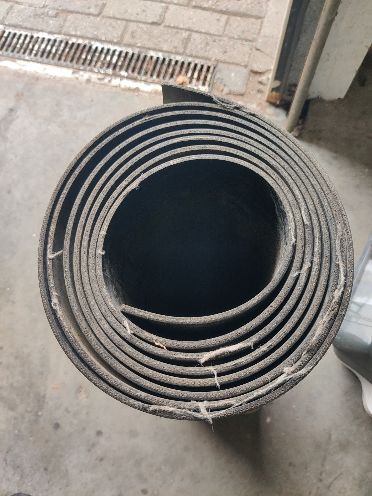 Rubberen mat op rol 475x64cm, 5mm dik, Ophalen, Gebruikt, 10 tot 20 m²