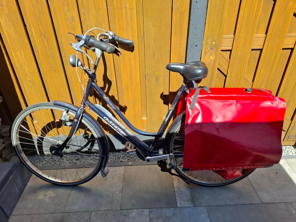 Gazelle krantenfiets met fietstas, Gebruikt, Goederen, Ophalen of Verzenden, Gazelle