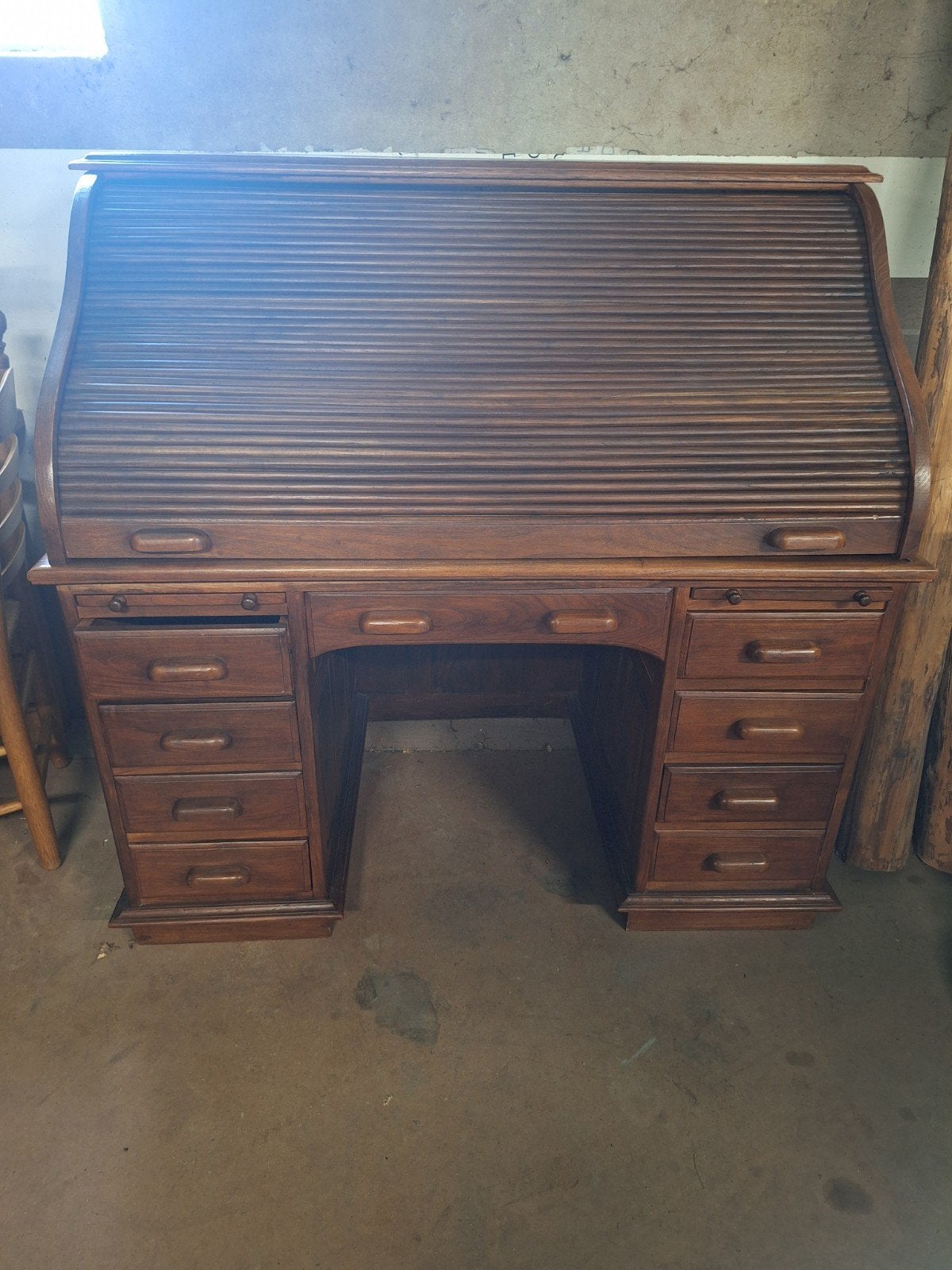 Antiek rolluikbureau van massief hout, Ophalen, Met lades, Gebruikt, Hout