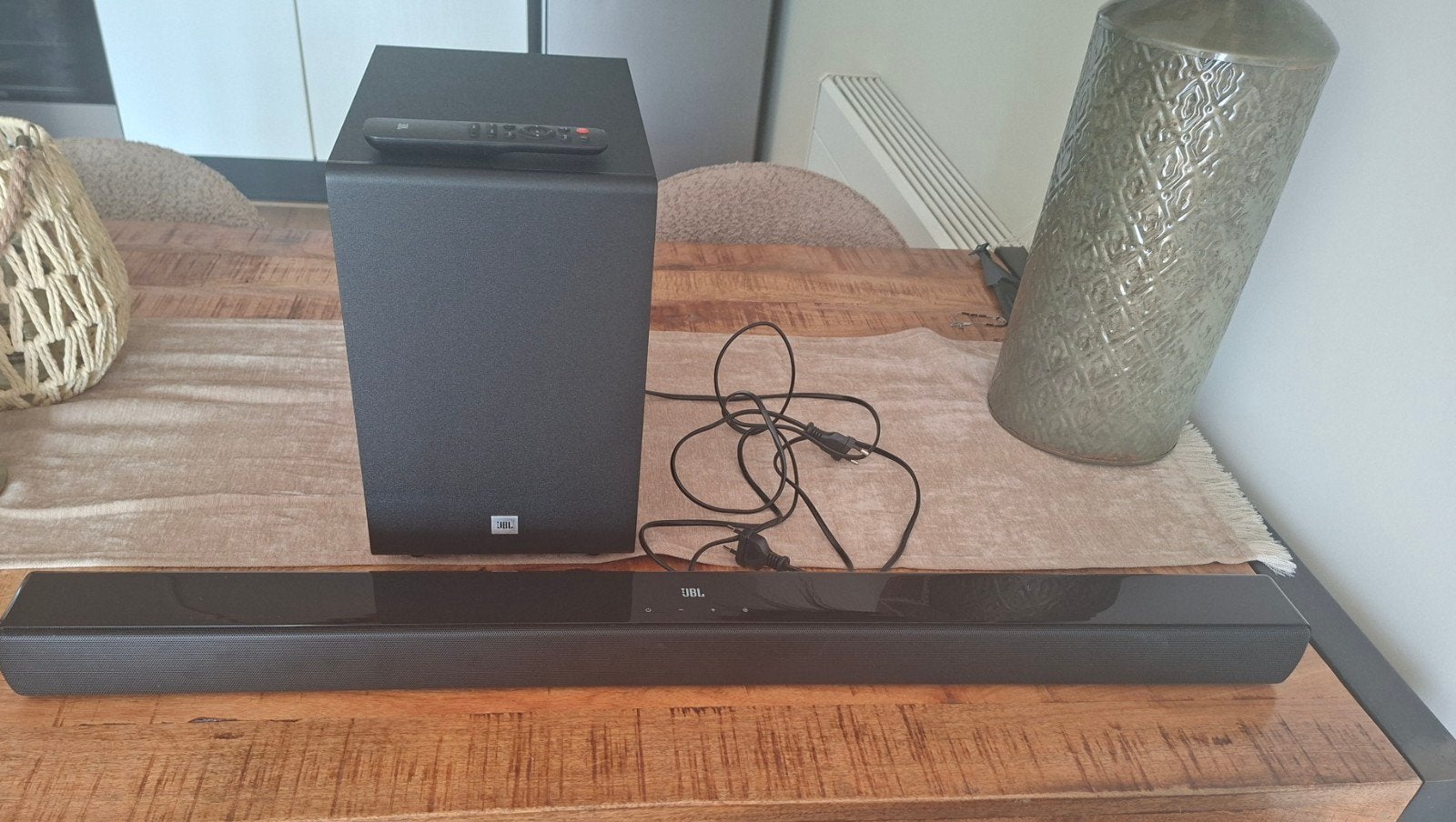 JBL SOUNDBAR MET SUBWOOFER, Ophalen