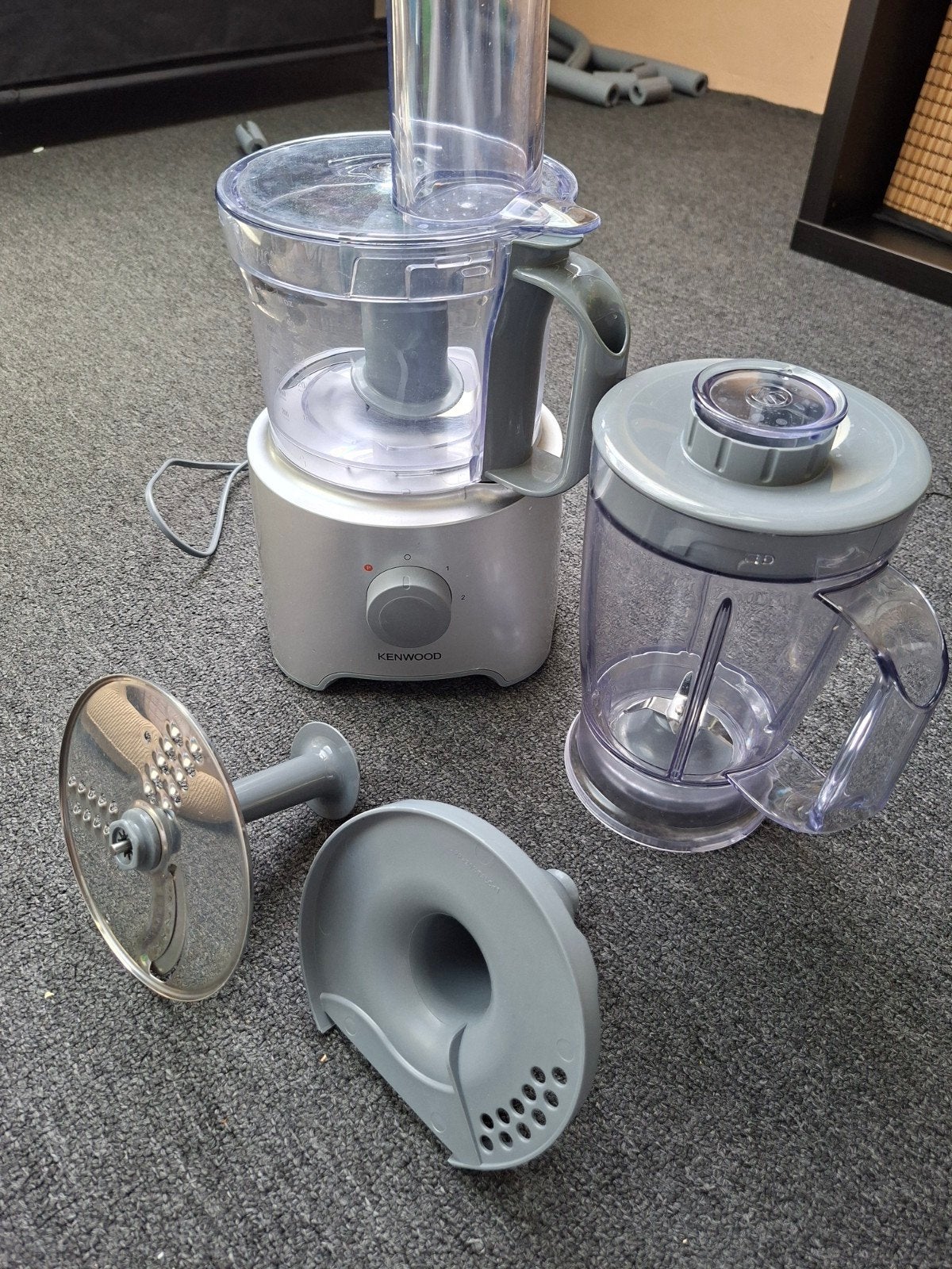 Kenwood Keukenmachine FDP30 met Blender en Accessoires, Witgoed en Apparatuur, Keukenmixers, 1 tot 2 liter, Ophalen of Verzenden