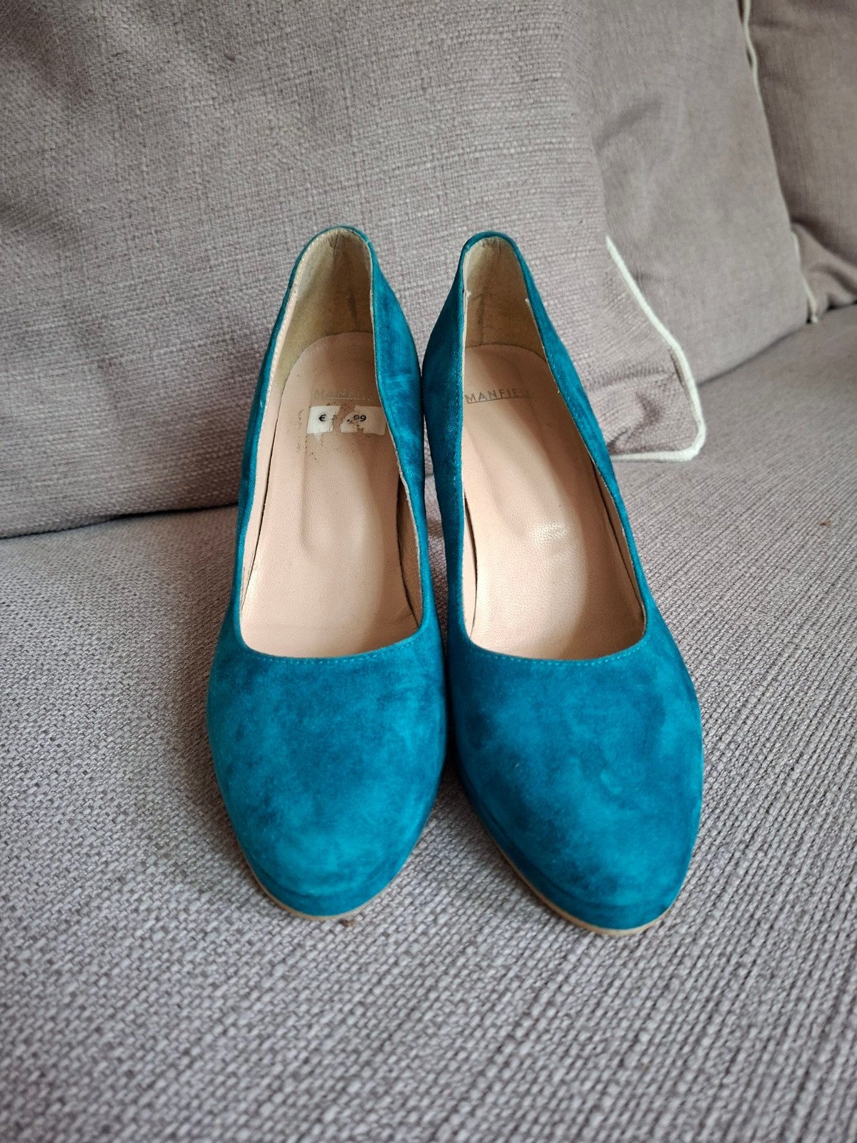 Manfield suède pumps - Petrol blauw 37 zgan, Pumps, Blauw, Ophalen of Verzenden, Zo goed als nieuw