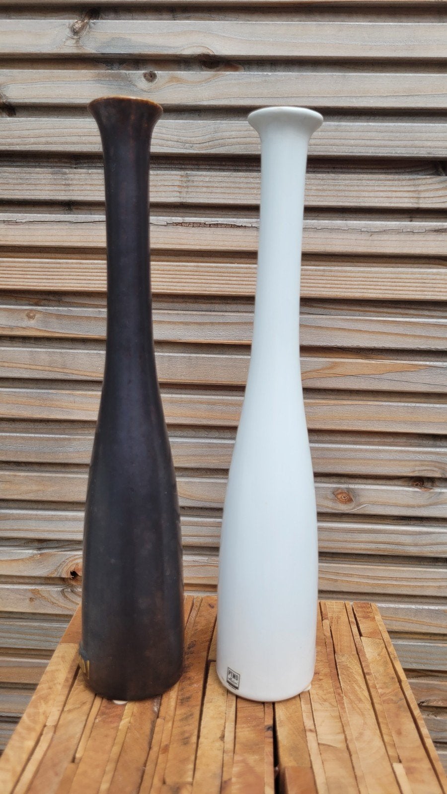 Twee sierlijke PTMD vazen - 32cm hoog, Met patroon/structuur, Wit, Ophalen of Verzenden, Zo goed als nieuw