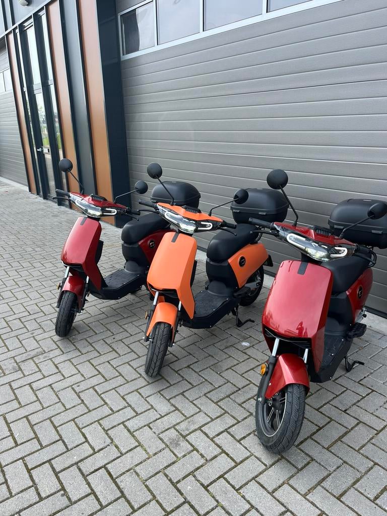 Super soco cux vmoto elektrische scooter, Ophalen, Maximaal 45 km/u, Elektrisch, Nieuw