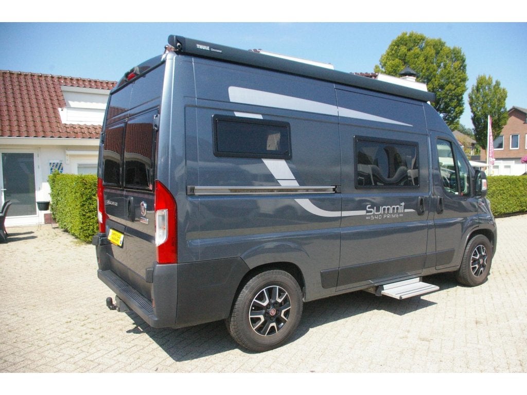 Pössl Summit Prime 540 Dwarsbed, 9 traps automaat., Caravans en Kamperen, Campers, Automaat, Buscamper of Camperbus, Ringverwarming