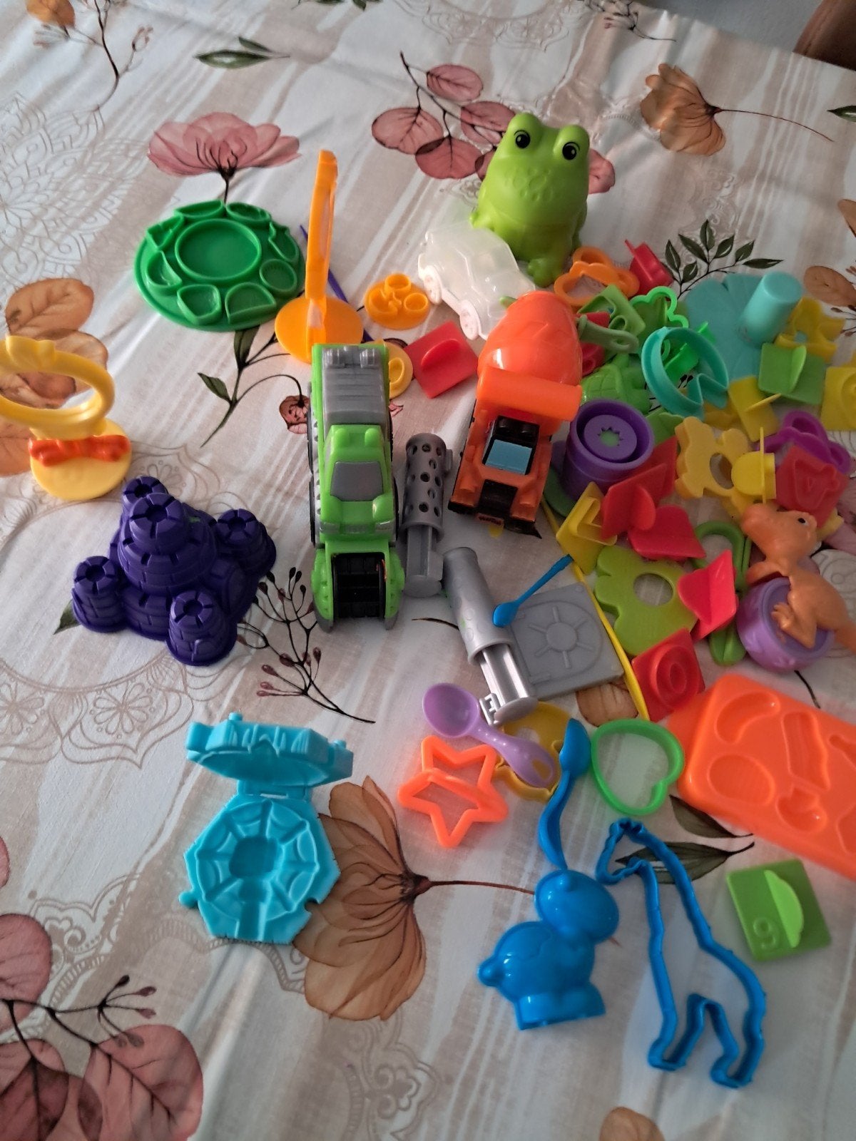 playdoh klei en vele vormpjes, Ophalen of Verzenden