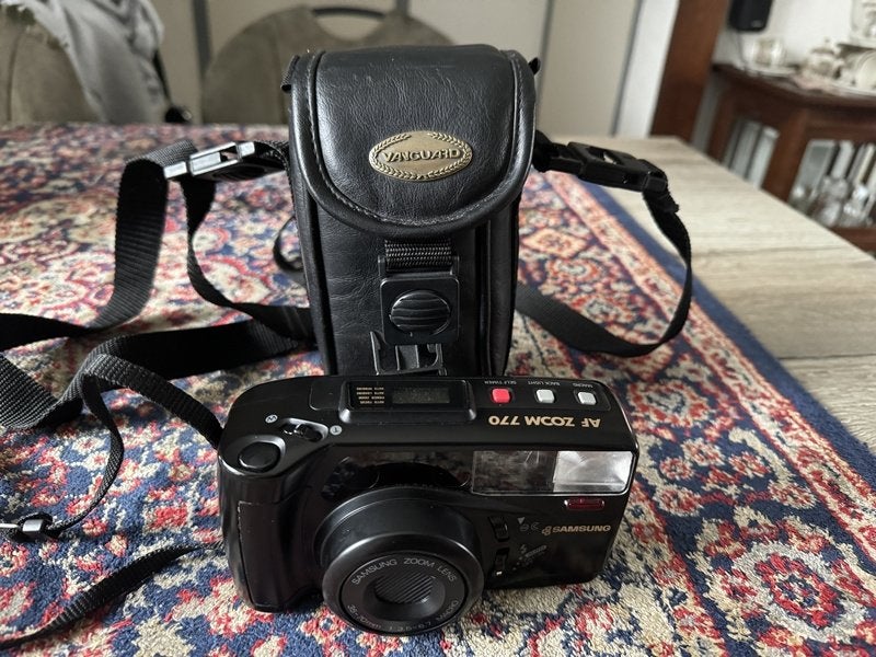 Samsung AF ZOOM 770 met Vanguard Tas Batterij is leeg., Ophalen of Verzenden, Zo goed als nieuw, Compact, Samsung