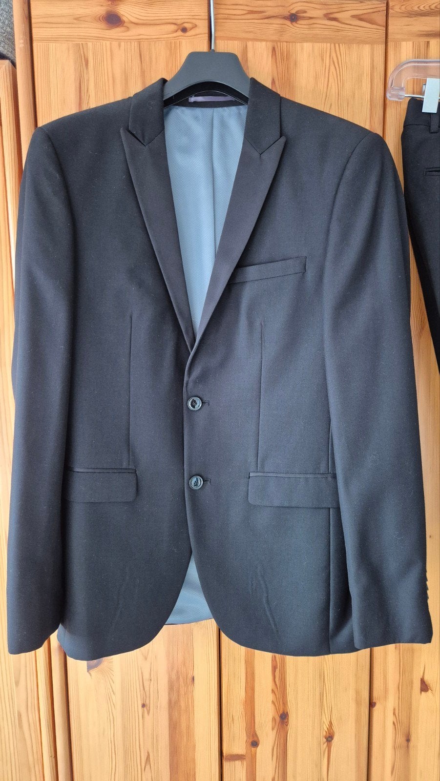 Gala kostuum (Colbert, Gilet, Broek, Overhemd, Stropdas), Ophalen of Verzenden, Zo goed als nieuw, Maat 48/50 (M), Zwart