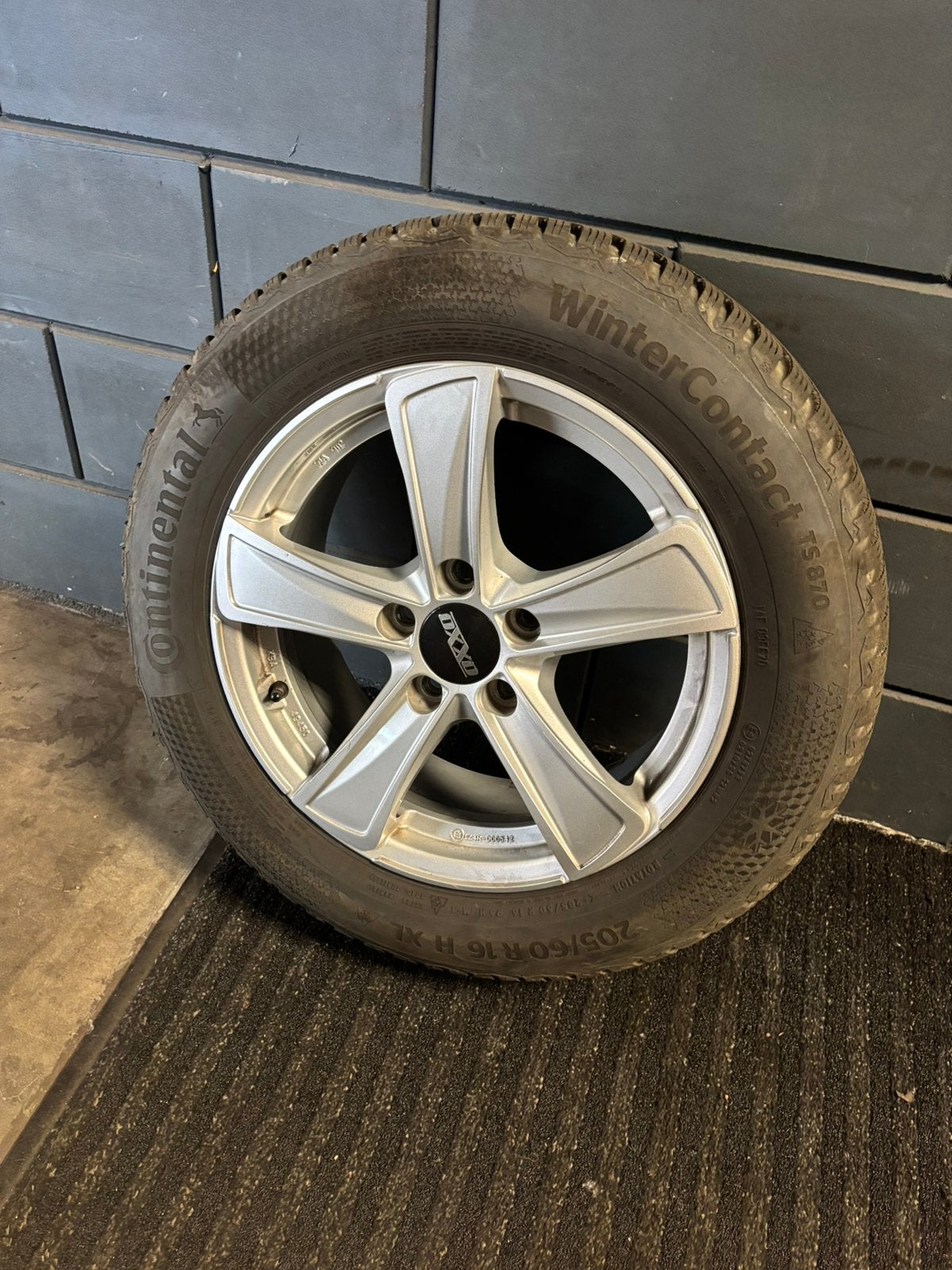Winterbanden met velgen Volkswagen Touran, Ophalen, Gebruikt, 16 inch, Banden en Velgen