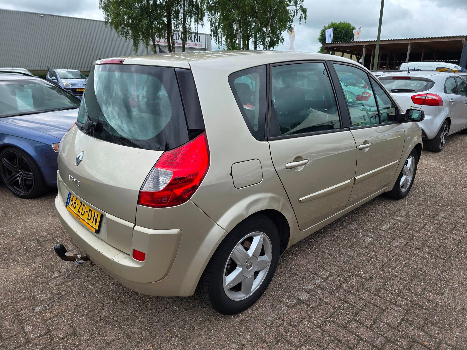 Renault Scénic 2.0-16V Business Line Airco, Trekhaak, Auto's, Renault, 1998 cc, 135 pk, Gebruikt, 4 cilinders