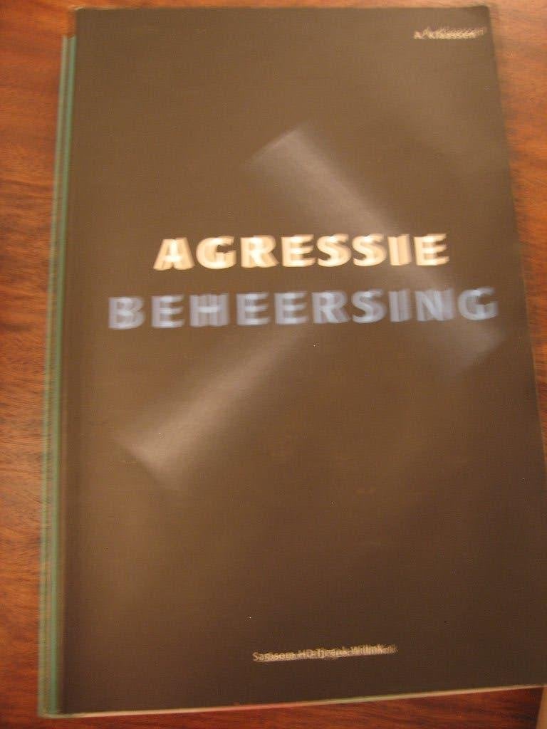 Agressie beheersing, Ophalen of Verzenden, Zo goed als nieuw
