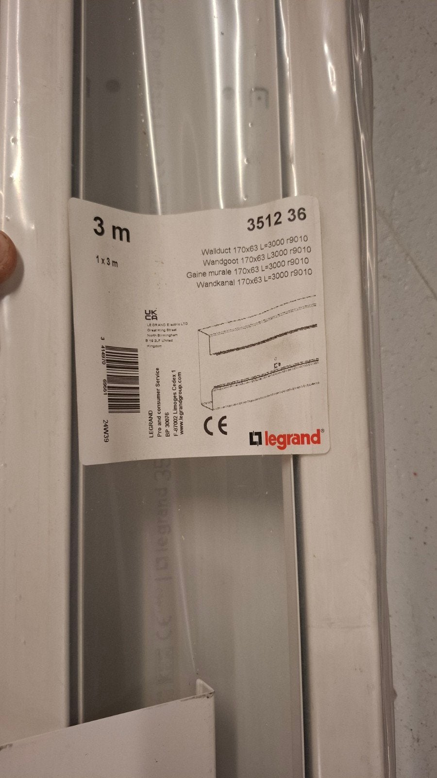 2 x Legrand Wandgoot 170x63 L=3000 r9010 - Nieuw, Ophalen