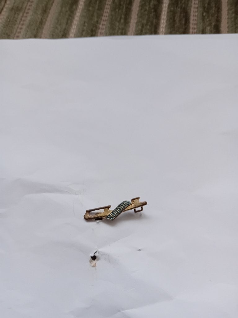 Pin - HUDORA, Ophalen of Verzenden, Gebruikt, Merk, Speldje of Pin