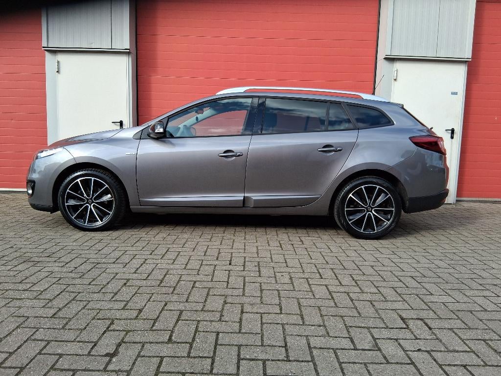 Renault Mégane 1.2 TCE 97KW Estate 2013 Grijs Nw APK!, Auto's, 4 cilinders, 132 pk, Origineel Nederlands, Handgeschakeld