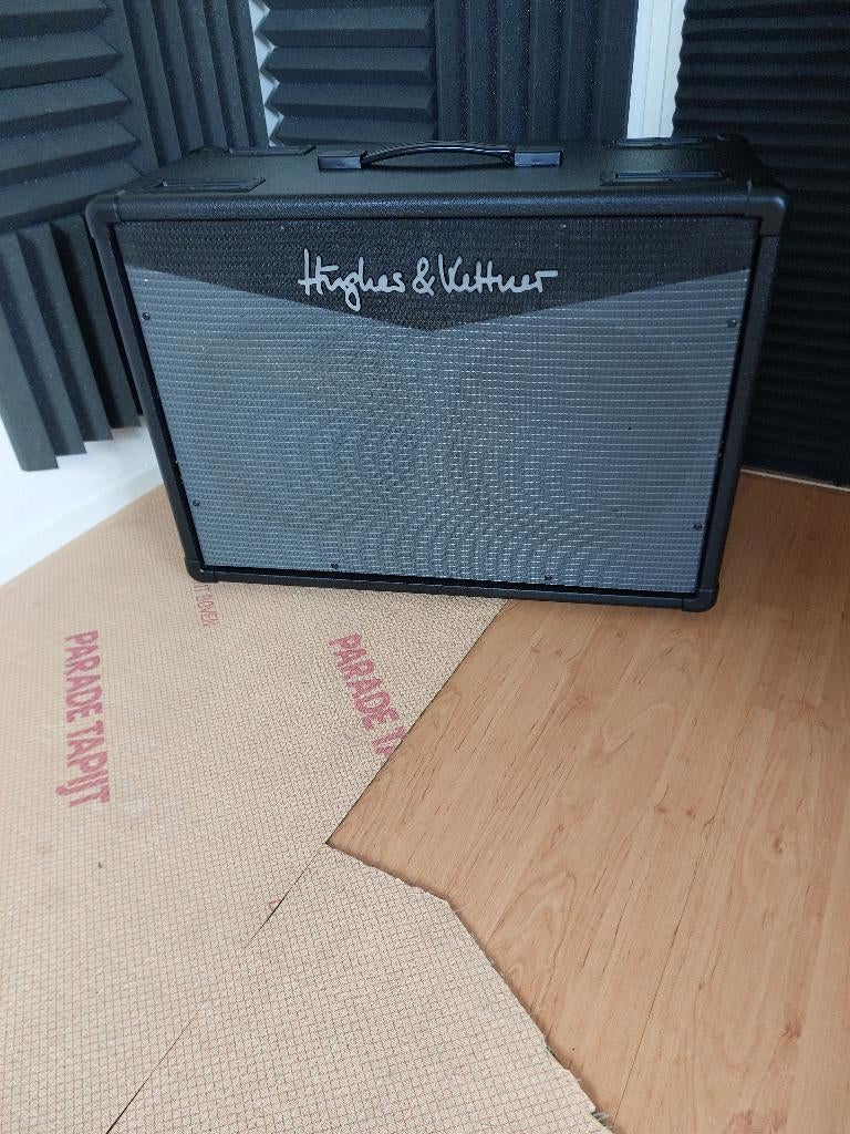 2x12 Celestion Vintage 30 speaker cabinet Hughes & Kettner, Ophalen of Verzenden, Zo goed als nieuw, Center speaker, Overige merken