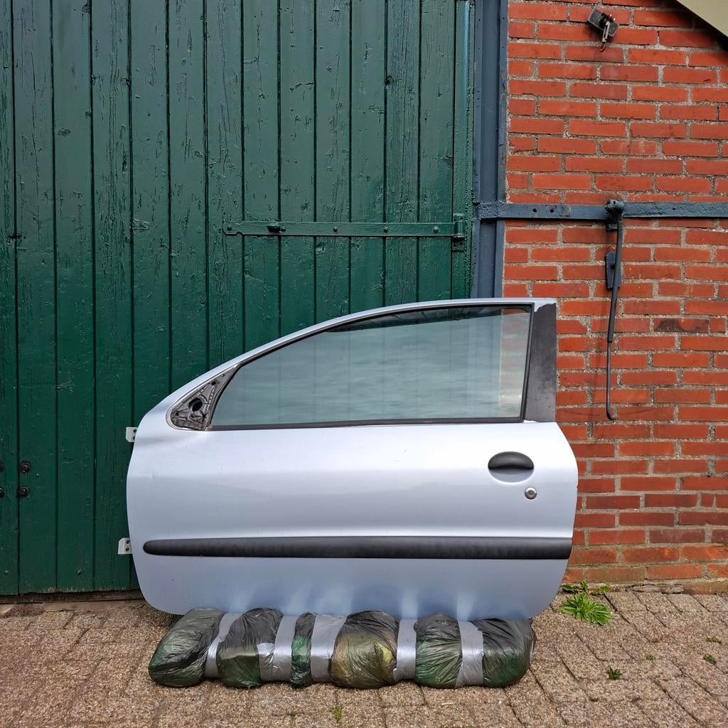 Peugeot 206 deuren, Ophalen of Verzenden, Voor, Peugeot, Deur