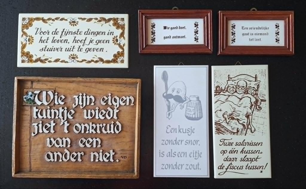 Te koop zes siertegels met diverse spreuken en gezegden., Ophalen of Verzenden, Zo goed als nieuw