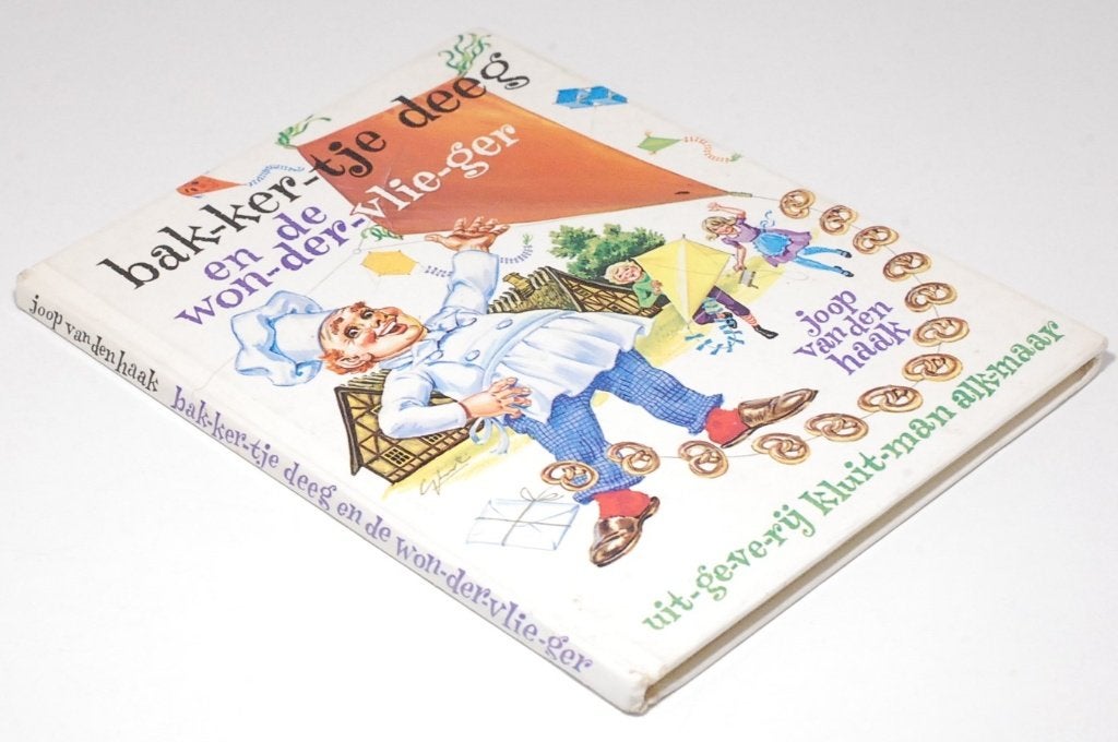 Bak-ker-tje deeg en de won-der-vlie-ger - Kluitman jaren 70, Boeken, Gelezen, Fictie algemeen, Verzenden, Jongen of Meisje