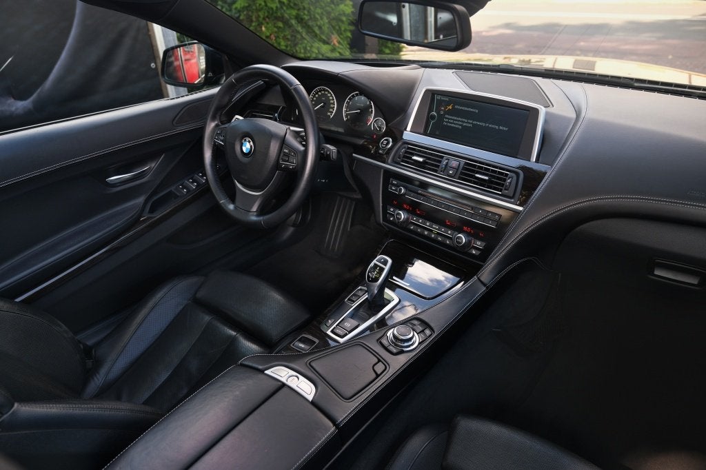 BMW 6 Serie Cabrio 640i High Executive (bj 2012, automaat), Auto's, BMW, Euro 5, Achterwielaandrijving, Gebruikt, Zwart