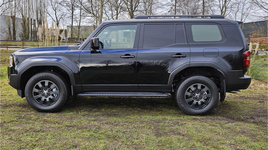 Toyota Land Cruiser 250 2.8 D-4D Window Van Comfort, Auto's, Toyota, Automaat, Euro 6, 4 cilinders, 10 km/l