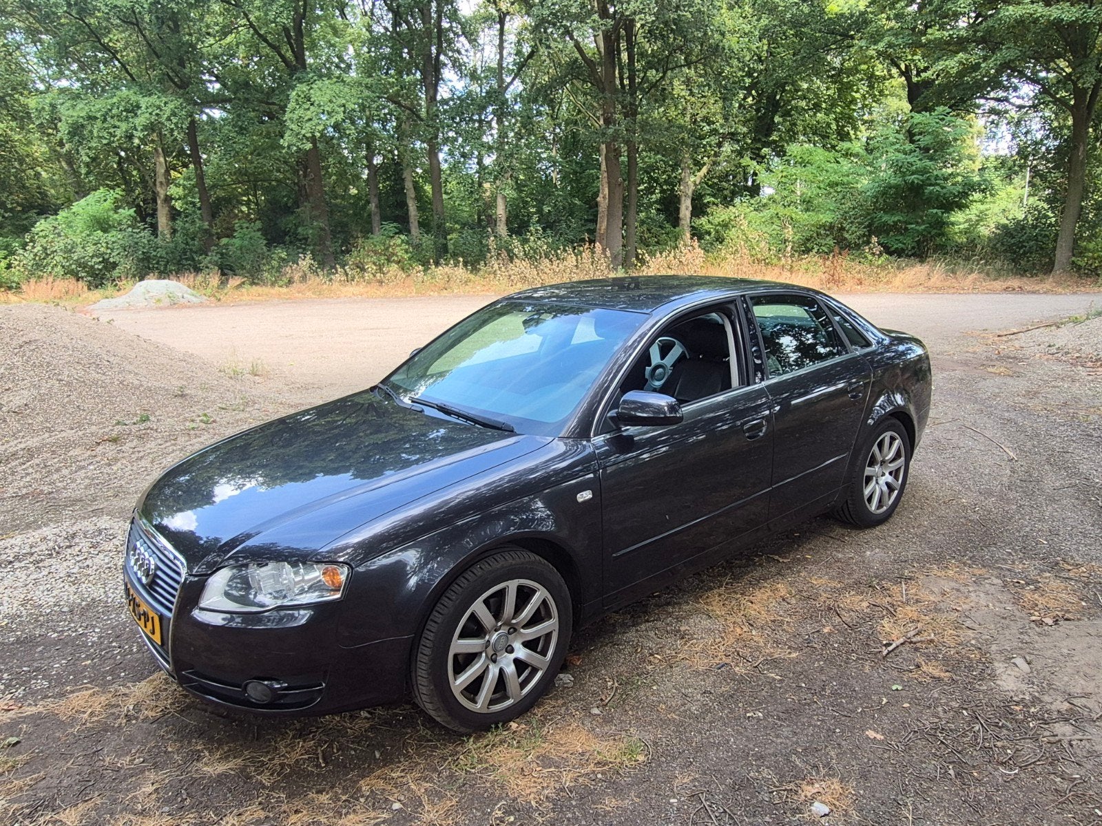 Audi A4 2.0 96KW 2007 Grijs/zwart, Voorwielaandrijving, 4 cilinders, A4, Origineel Nederlands