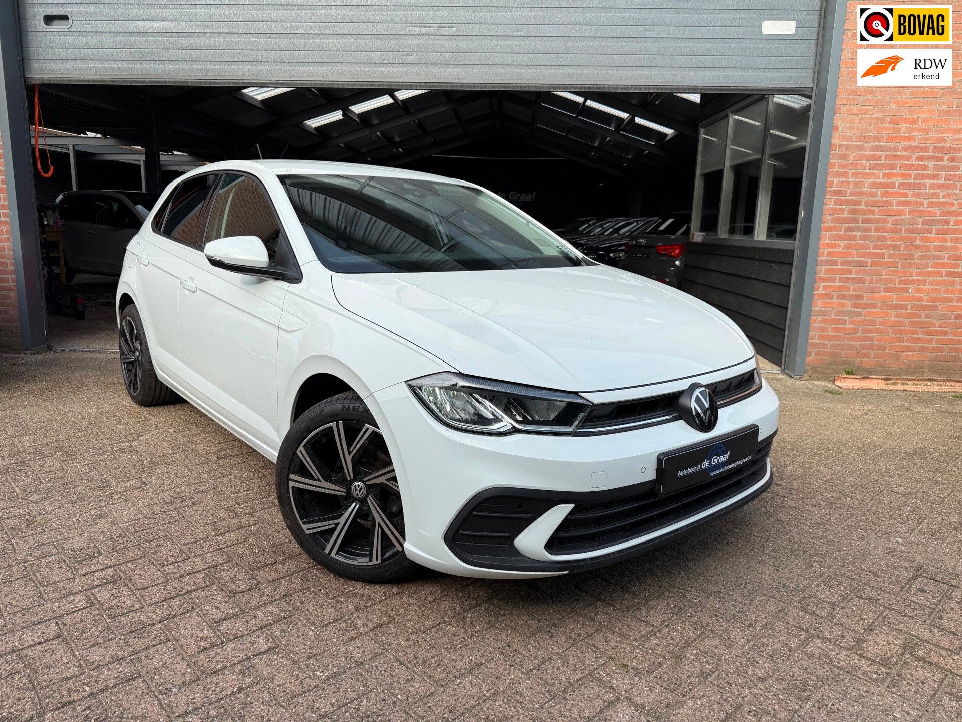 Volkswagen Polo 1.0|CARPLAY/PDC/LED/DIGITAAL/STOELVERW, Voorwielaandrijving, Gebruikt, Wit, Bedrijf
